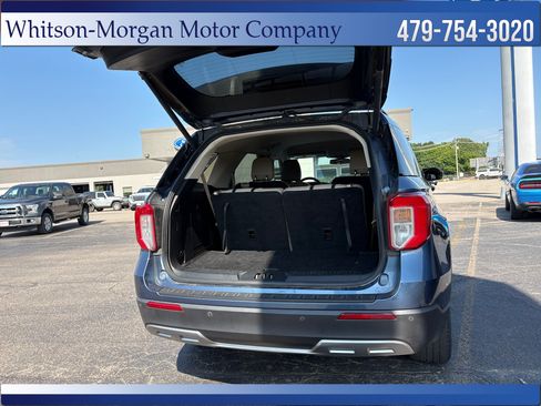 Used 2020 Ford Explorer XLT w/ Equipment Group 202A AWD/4WD image 33