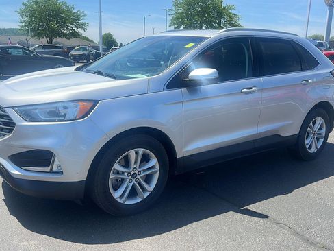 Used 2019 Ford Edge SEL w/ Equipment Group 201A AWD/4WD image 12