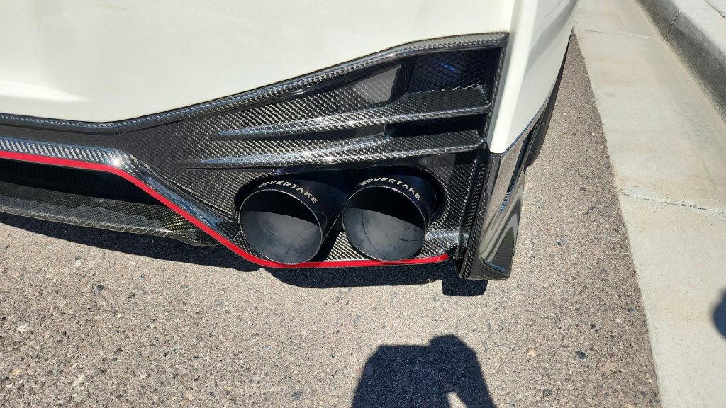 Used 2015 Nissan GT-R NISMO AWD/4WD image 18