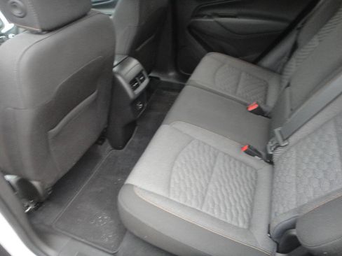 Used 2021 Chevrolet Equinox LT AWD/4WD image 11