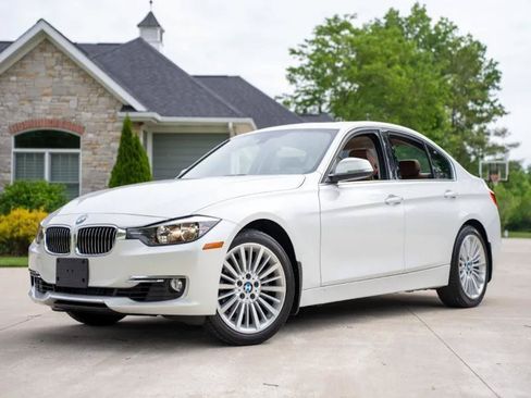Used 2013 BMW 328i Sedan RWD image 1