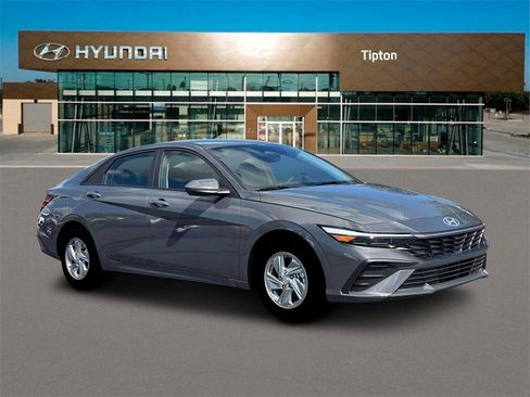 New 2026 Hyundai Elantra SE w/ Cargo Package image 10