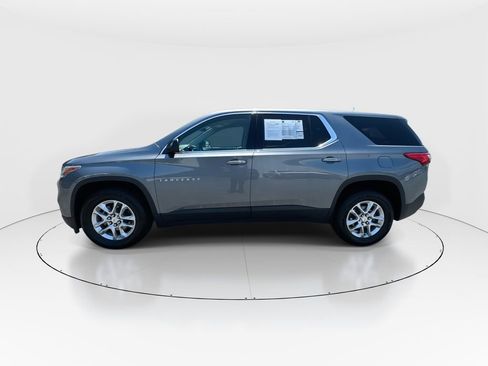 Used 2021 Chevrolet Traverse LS FWD image 5