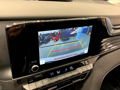 Used 2025 Toyota Camry LE FWD image 35