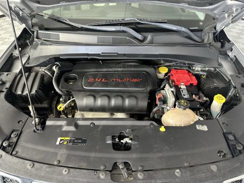Used 2021 Jeep Compass Limited FWD image 28