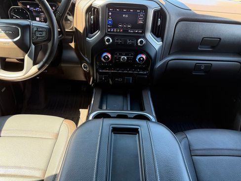 Used 2021 GMC Sierra 1500 Denali AWD/4WD image 19