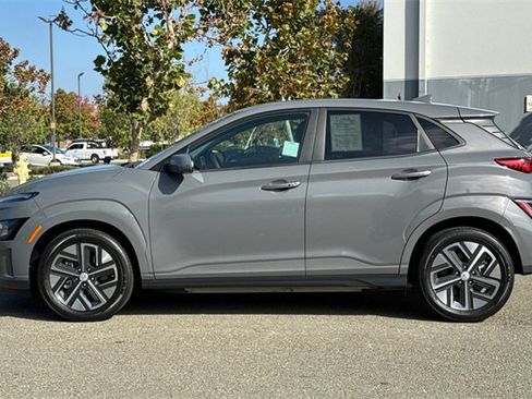 Used 2023 Hyundai Kona SE w/ Cargo Package image 7