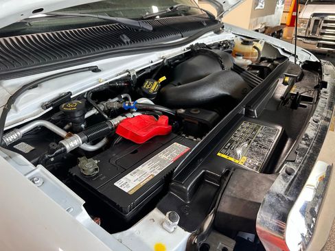 Used 2015 Ford E-350 and Econoline 350 Super Duty image 67