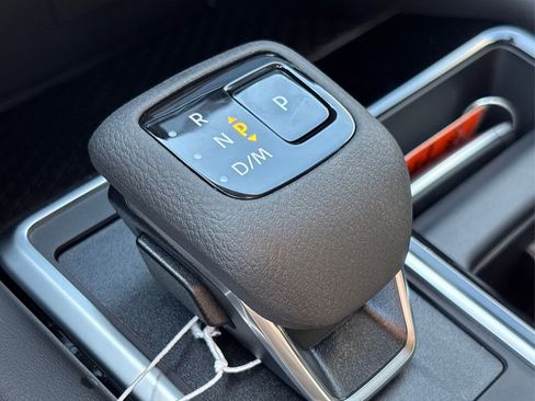 New 2025 Nissan Pathfinder SV w/ Black Appearance Package image 36