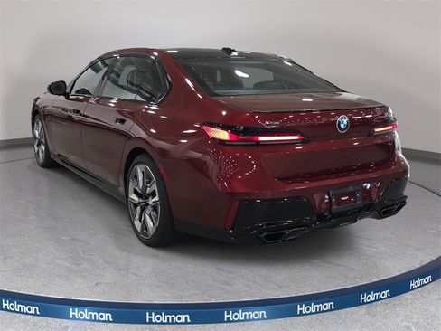 Certified 2023 BMW 760i xDrive w/ Executive Package image 8