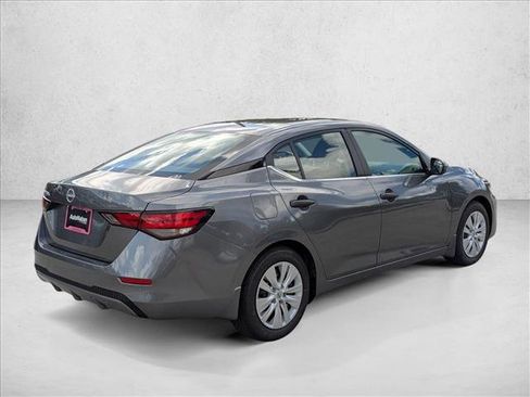 Used 2025 Nissan Sentra S image 2