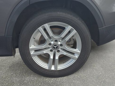 Used 2022 Mercedes-Benz GLB 250 4MATIC image 30