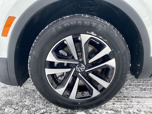 Used 2024 Volkswagen Tiguan S image 22