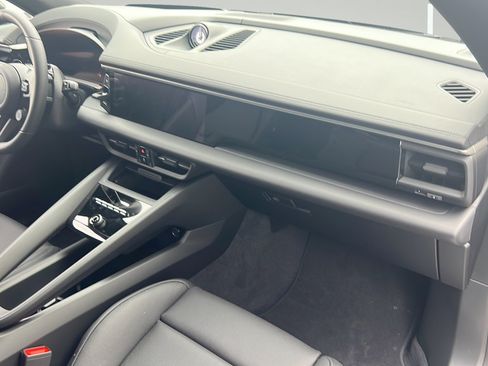 New 2026 Porsche Macan 4 Electric AWD/4WD image 21