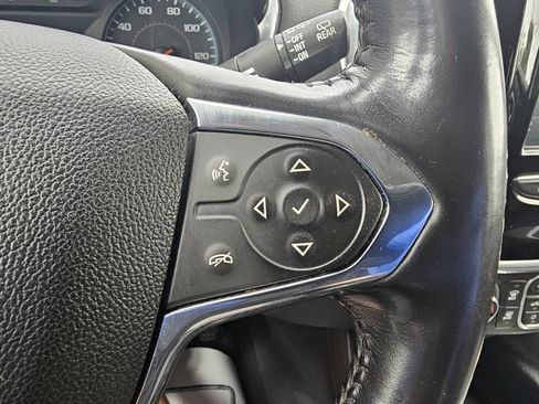 Used 2019 Chevrolet Traverse LT FWD image 65