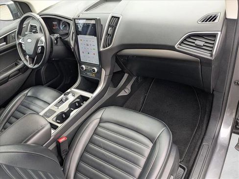 Used 2024 Ford Edge SEL image 19