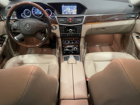 Used 2011 Mercedes-Benz E 350 4MATIC Sedan image 16