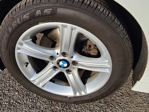 Used 2015 BMW 320i Sedan image 17