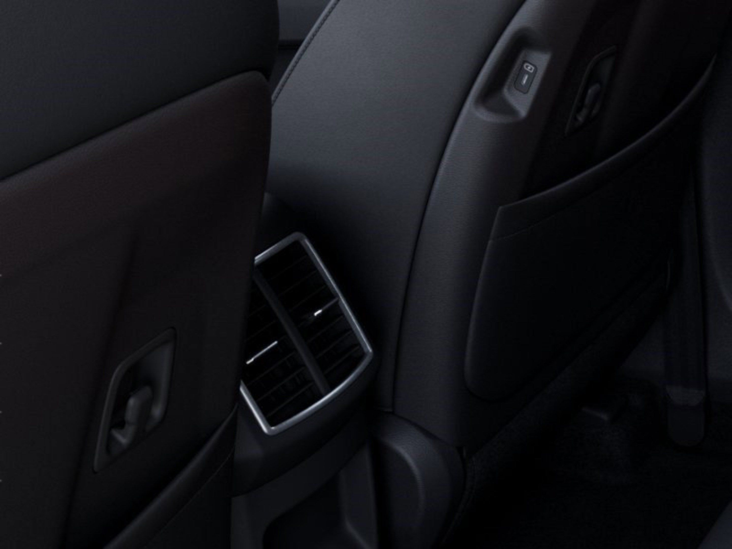 New 2026 Kia Sportage EX FWD image 21