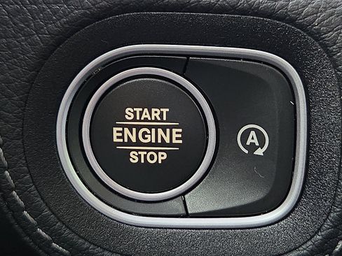Used 2024 Mercedes-Benz GLS 450 4MATIC image 20