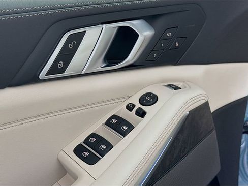 New 2026 BMW X5 xDrive50e image 18