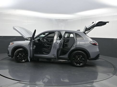 Used 2023 Honda HR-V Sport image 34