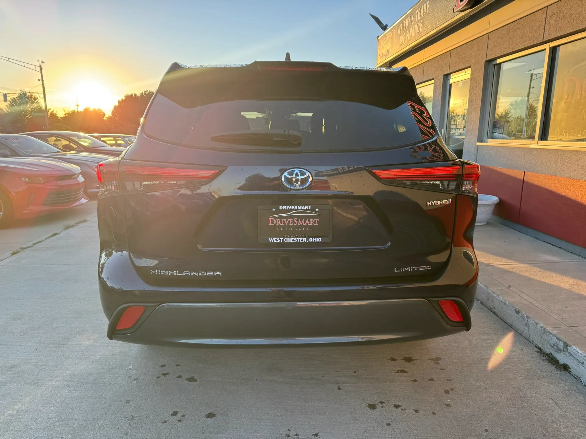 Used 2021 Toyota Highlander Limited FWD image 5