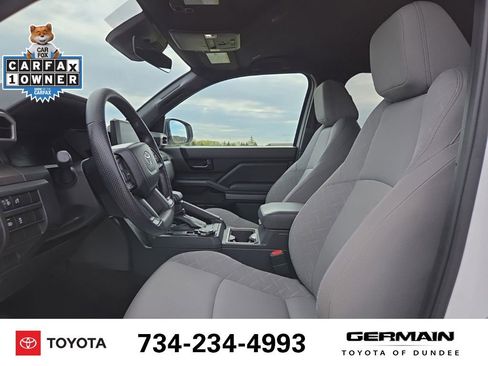 Used 2024 Toyota Tacoma SR5 AWD/4WD image 12