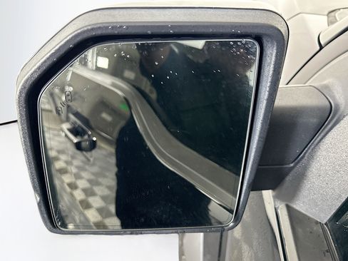 Used 2018 Ford F150 Raptor w/ Equipment Group 802A Luxury image 16