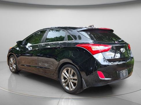 Used 2016 Hyundai Elantra GT w/ Option Group 03 FWD image 8
