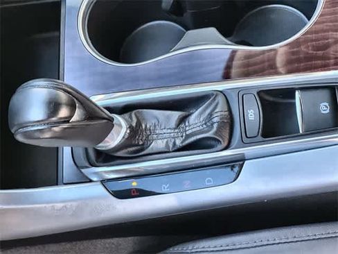 Used 2017 Acura TLX image 16