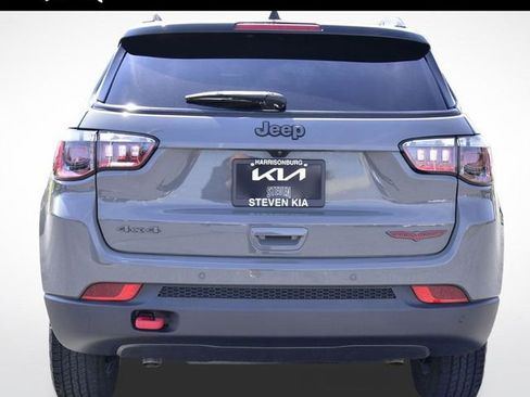 Used 2023 Jeep Compass Trailhawk w/ Trailhawk Convenience Group image 10