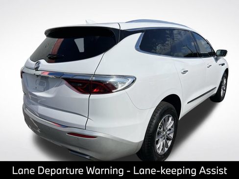 Used 2023 Buick Enclave Essence FWD image 7