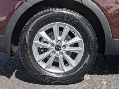 Used 2020 Kia Sorento LX w/ LX I4 Convenience Package FWD image 12
