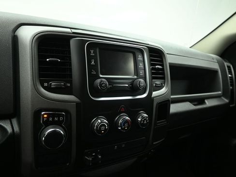 Used 2018 RAM 1500 Express image 15