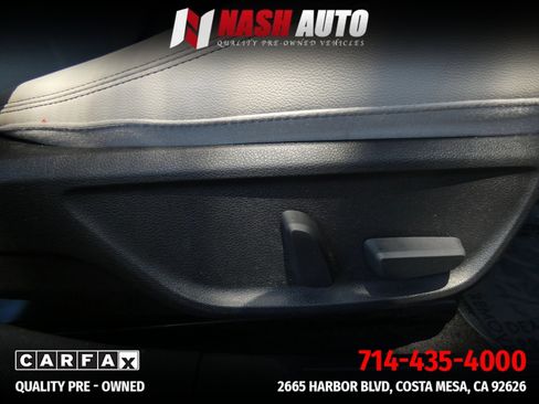 Used 2022 Genesis G70 2.0T RWD image 24
