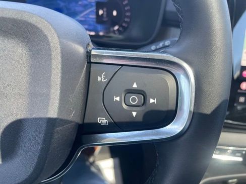 Used 2023 Volvo XC40 B5 Plus w/ Driver Assist Package AWD/4WD image 27