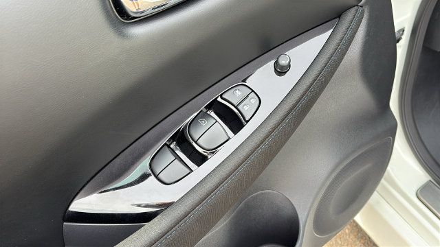 Used 2023 Nissan Leaf SV Plus FWD image 9