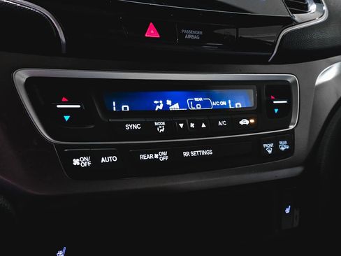 Used 2023 Honda Passport EX-L image 27