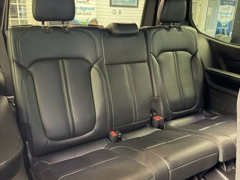 Used 2022 Jeep Wagoneer Series III AWD/4WD image 26