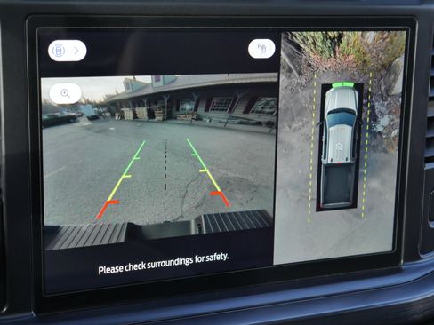 Used 2023 Ford F250 Lariat w/ Lariat Ultimate Package image 18