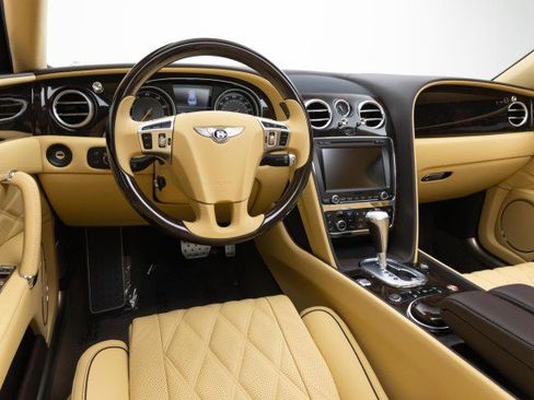 Used 2015 Bentley Flying Spur W12 image 6