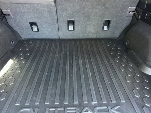 Used 2022 Subaru Outback Limited AWD/4WD image 15