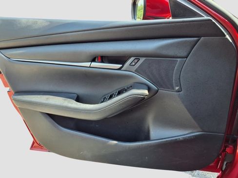 Used 2023 MAZDA MAZDA3 s FWD image 24
