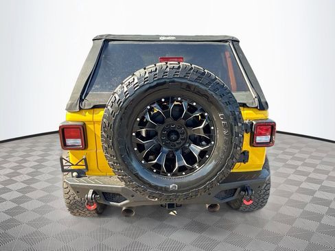 Used 2021 Jeep Wrangler Unlimited Rubicon AWD/4WD image 7
