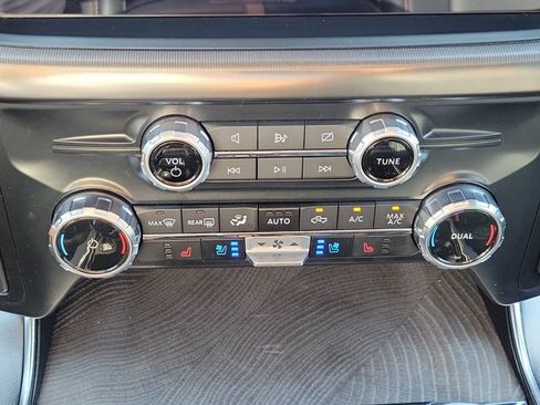 Used 2023 Ford F150 Platinum w/ Equipment Group 701A High RWD image 31
