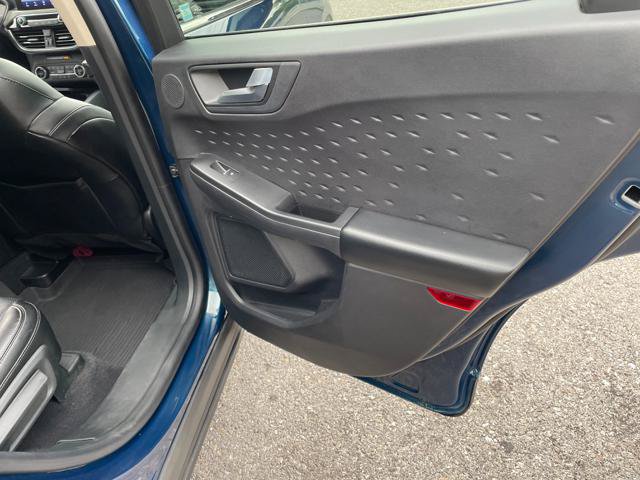 Used 2020 Ford Escape Titanium AWD/4WD image 23