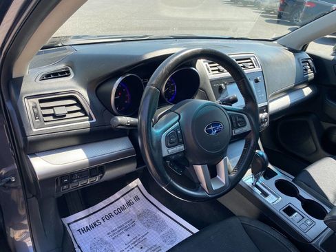 Used 2017 Subaru Legacy 2.5i Premium image 10