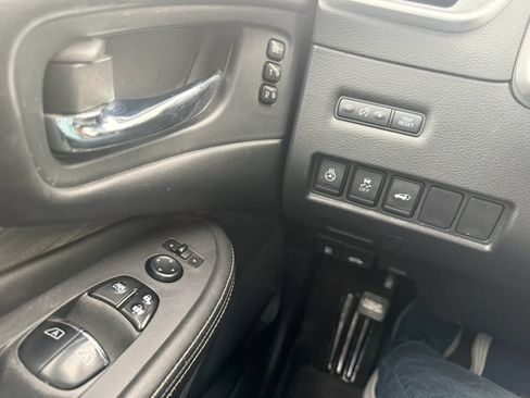 Used 2018 Nissan Murano SL AWD/4WD image 14