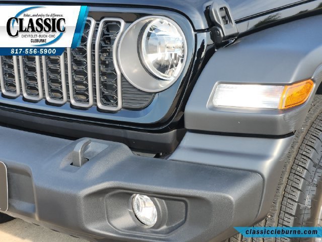 Used 2025 Jeep Wrangler Sport AWD/4WD image 12